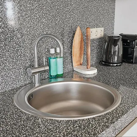 Kabbelaarsbank 411 - Port Marina Zelande Not Intended For Company Or Work-related