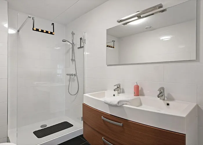 Kabbelaarsbank 411 - Port Marina Zelande Not Intended For Company Or Work-related * אאודורפ